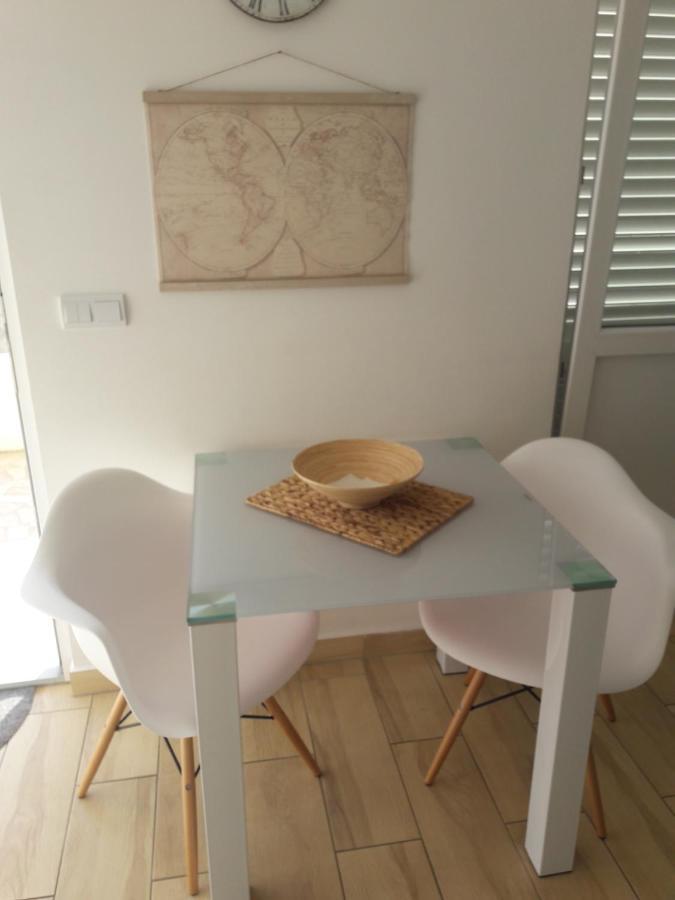 Apartment Tea Примоштен Экстерьер фото